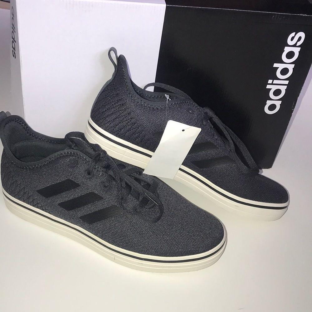 🏷NWT Adidas “true chill” skate shoes